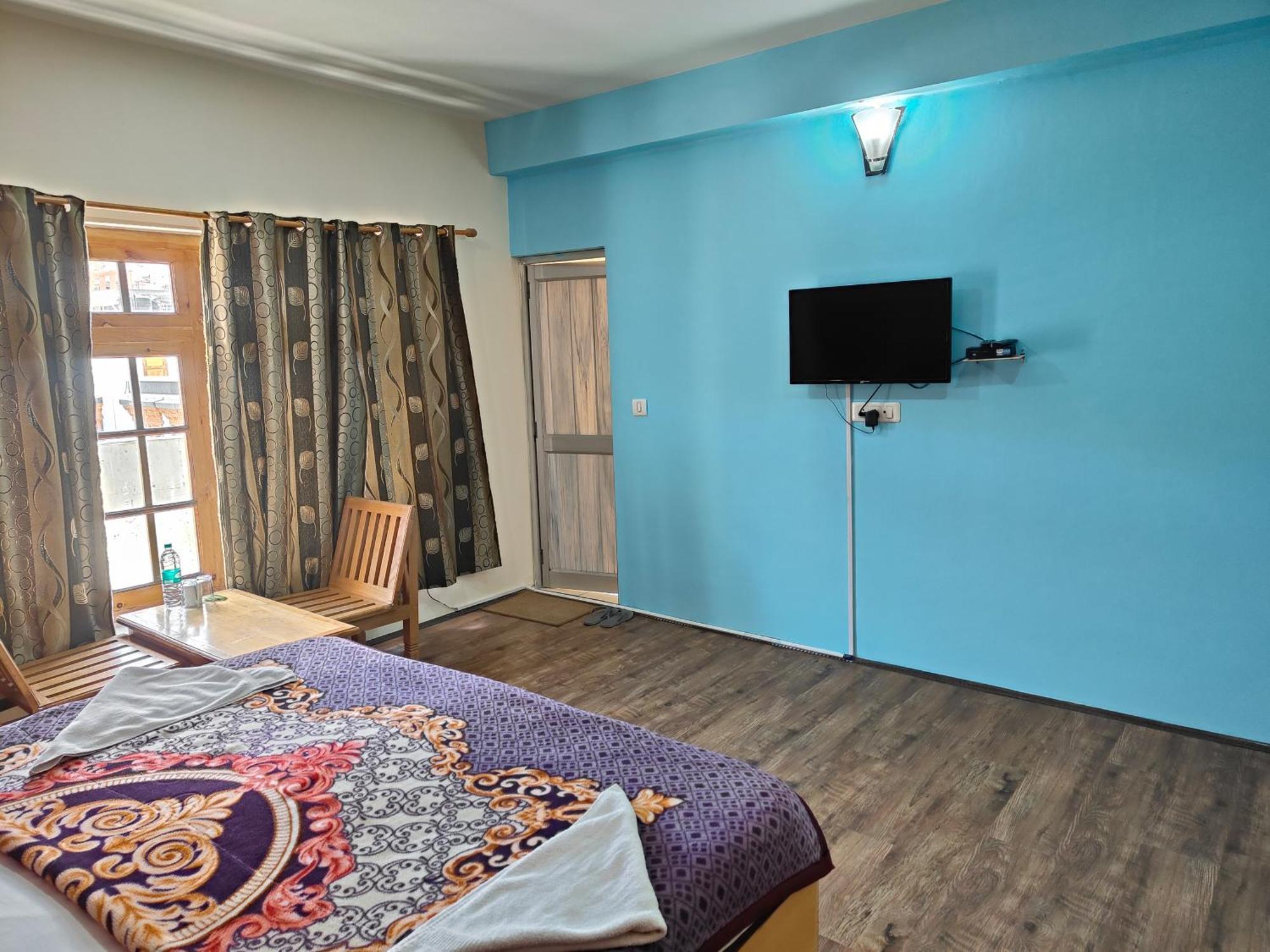 Tsaskan Hotel Лех Екстер'єр фото